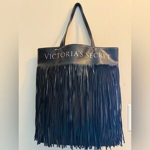 🛍️STUFFED Victoria's Secret Fringe Tote🛍️